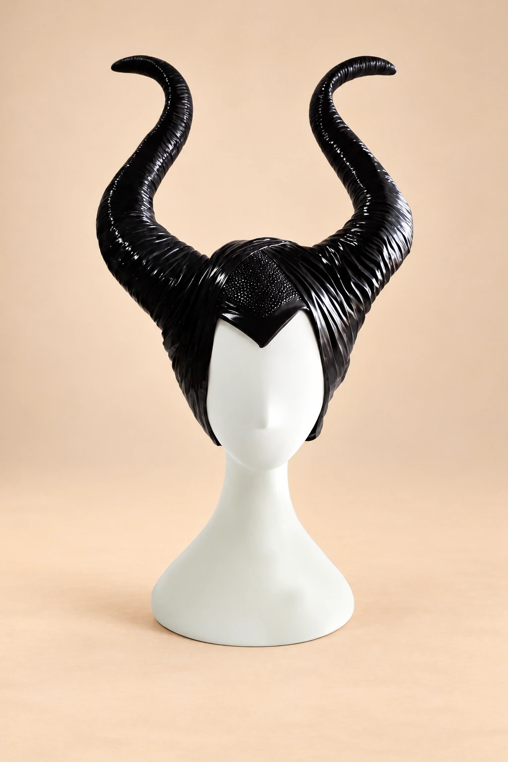 Coarne pentru costum Maleficent — Vedere de ansamblu